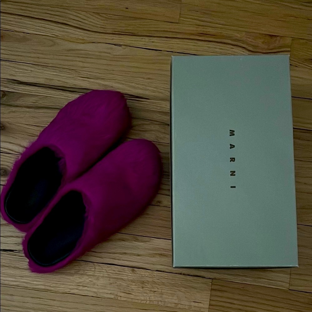 Marni Women's Pink Fur Slides